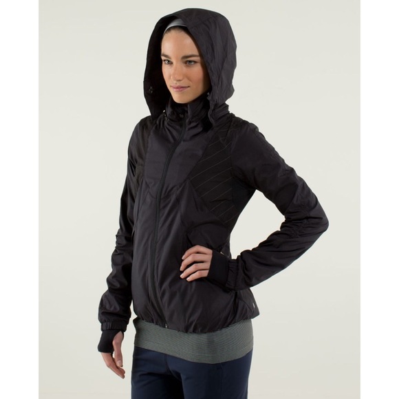 Lululemon Athletica Run Hustle Jacket - Picture 15 of 15